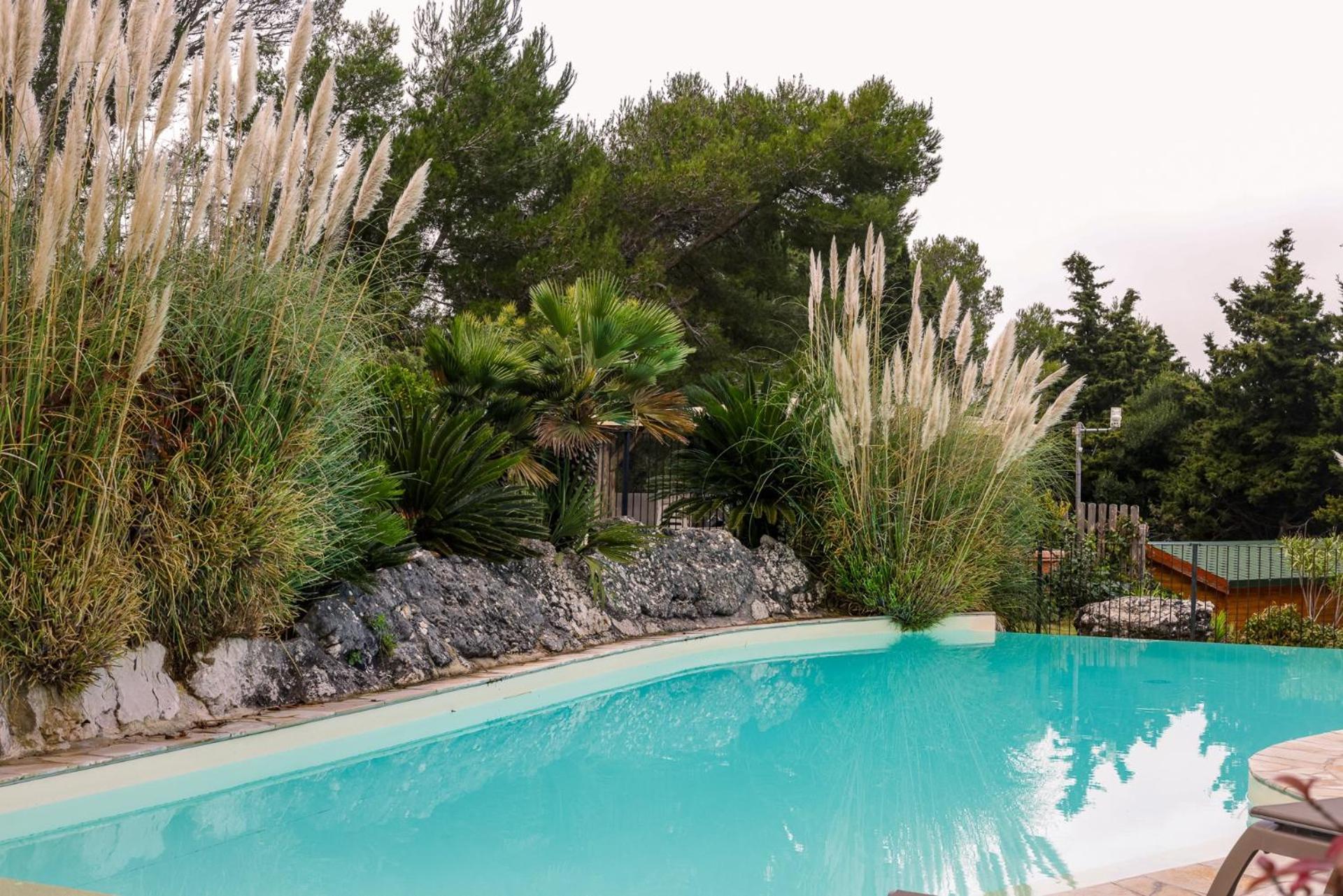 Hotel Eze Hermitage Екстериор снимка