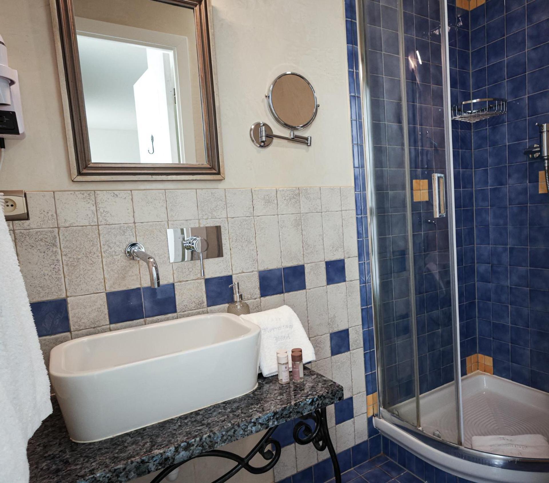 Hotel Eze Hermitage Екстериор снимка